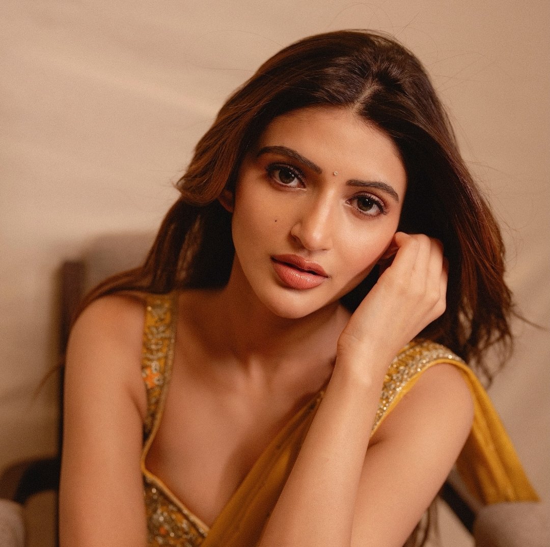 హీరోయిన్ శ్రీలీల కొత్త ఫోటోస్ 