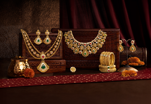 Gold Rate Today: నాలుగో రోజూ పరుగులు.. హైదరాబాద్, విజయవాడలో పసిడి ధరలు ఇలా!Gold Rate Today: నాలుగో రోజూ పరుగులు.. హైదరాబాద్, విజయవాడలో పసిడి ధరలు ఇలా!
