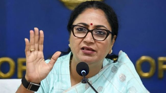 ఉల్లి, చక్కెర ధరలు పెరిగితే NAFED నుండి సేకరణ