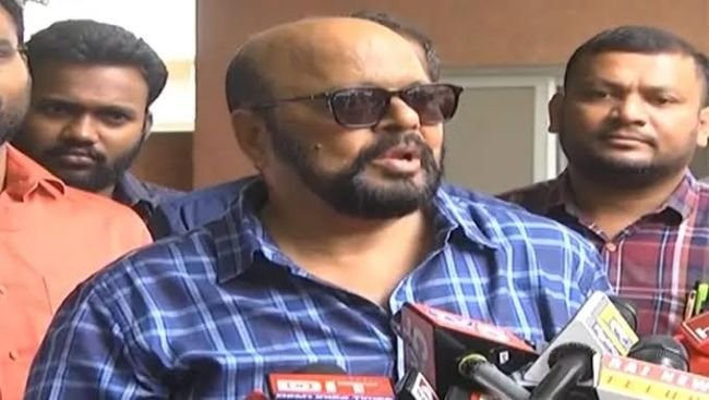 కూతురి వ్యాఖ్యలతో మాకేంటి సంబంధం