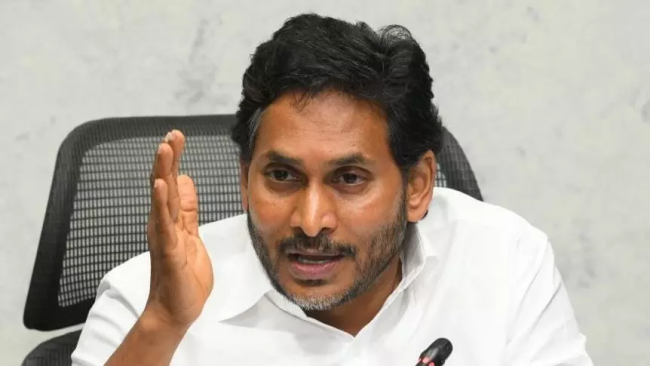 వర్షాభావంతో రైతుల కష్టాలు.. చంద్రబాబుపై వైఎస్ జగన్ తీవ్ర విమర్శలు