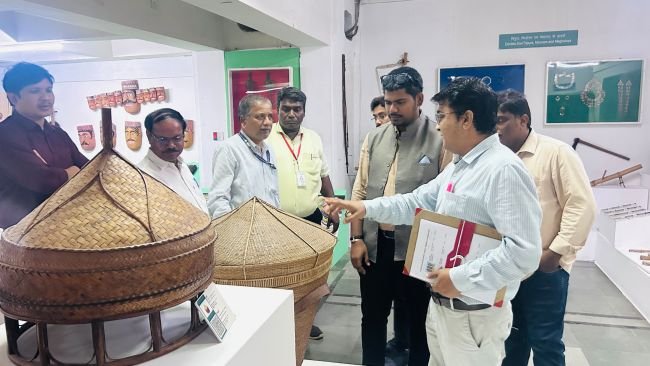 భోపాల్ లో ఇందిరా గాంధీ  మ్యూజియంను సందర్శించిన ఐటీడీఏ పీవో బి, రాహుల్