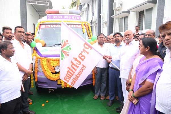 ప్రతిమ ఫౌండేషన్ ఆధ్వర్యంలో ఉచిత వెంటిలేటర్ అంబులెన్స్ సేవలు ప్రారంభం