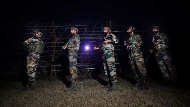 LoC సమీపంలో అనుమానాస్పద డ్రోన్ల కదలికలు.. అప్రమత్తమైన భద్రతా బలగాలు