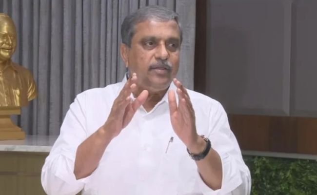 విజయసాయిరెడ్డికి సజ్జల హెచ్చరిక