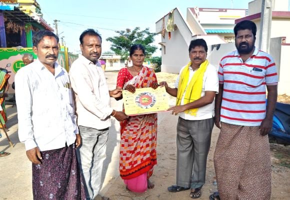 ఇంటింటికీ టీడీపీ సంక్షేమంపై అవగాహన