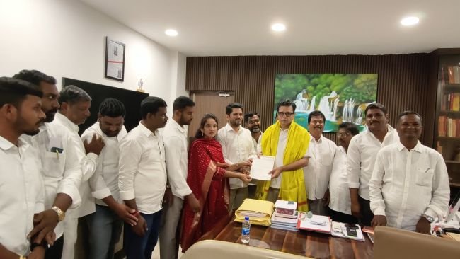 మున్సిపల్ అభివృద్ధికి  కృషి చేస్తా  మంత్రి శ్రీధర్ బాబు 