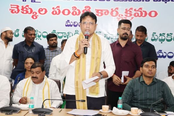 మైనారిటీ మహిళలకు ఆర్థిక చేయూత