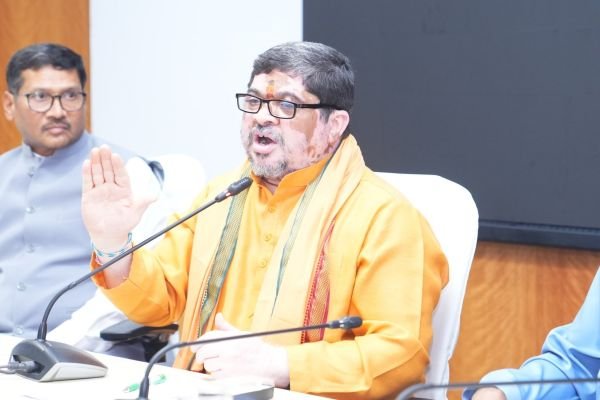 వినాయక చవితి ఉత్సవాలకు పక్కా ఏర్పాట్లు: మంత్రి పొన్నం ప్రభాకర్