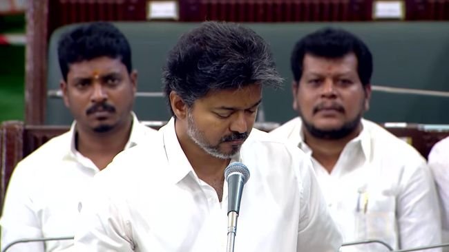 రైతులు, ఉపాధ్యాయులపై పెండింగ్ కేసులన్నీ రద్దు