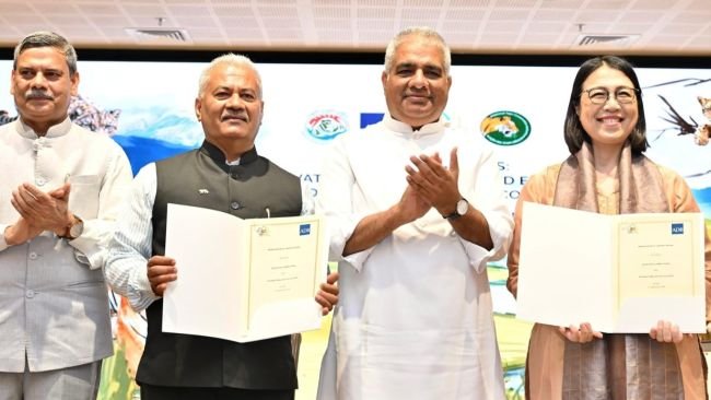 పులుల సంరక్షణకు జీవావరణాన్ని, మానవ అవసరాలను సమతుల్యం చేయాలి