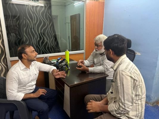 అర్హత లేని వైద్యుడితో వైద్యం.. సూర్య హాస్పిటల్‌కు షోకాజ్..  ..మెట్‌పల్లిలో డిప్యూటీ డీఎంహెచ్‌ఓ ఆకస్మిక తనిఖీలు..