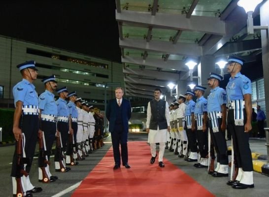 భారత్‌లో అడుగుపెట్టిన బెల్జియం ప్రధాని బార్ట్ డి వెవర్