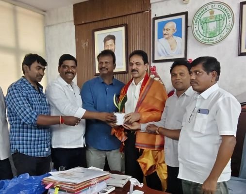 సమాచార శాఖ అదనపు డైరెక్టర్‌  డీఎస్‌ ‌జగన్‌‌కు ఫెడరేషన్‌ సన్మానం