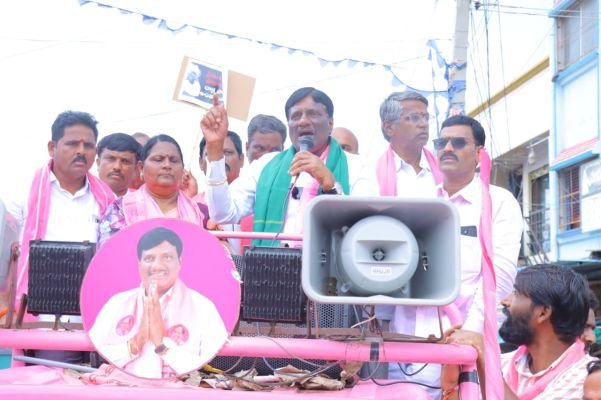 100 రోజుల్లో ఆరు గ్యారెంటీలంటూ.. 1,000 రోజుల్లో ప్రజలను నట్టేట ముంచారు: మాజీ ఎమ్మెల్యే మహేశ్‌రెడ్డి..