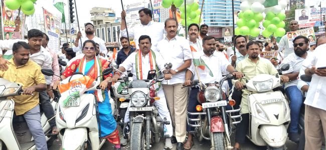 కరీంనగర్‌లో 1000 రోజుల ప్రజా పాలన సంబరాలు