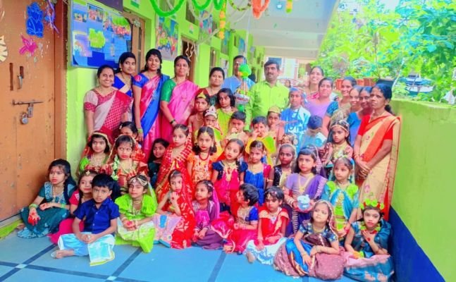 కృష్ణవేణి పాఠశాలలో ఘనంగా కృష్ణాష్టమి వేడుకలు.