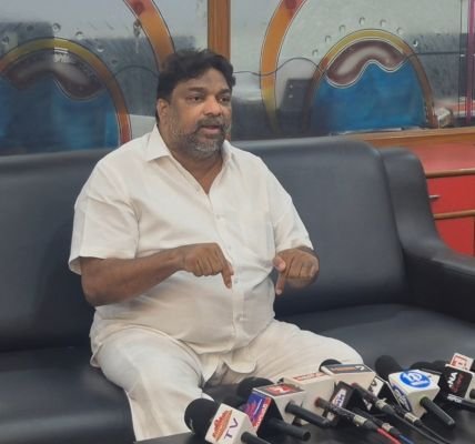 ఆ రెండు ప్యానెల్స్ చేయలేని పనులు నేను చేసి చూపిస్తా... లేకుంటే రాజీనామా చేస్తా: నిర్మాత నట్టి కుమార్ సంచలన ప్రకటన!