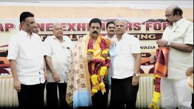 థియేటర్ల పరిరక్షణకు ఏపీ ప్రభుత్వం ప్రత్యేక చర్యలు: ఐదేళ్ల కాలపరిమితితో సింగిల్ విండో లైసెన్స్‌లు - ఏపీఎఫ్‌డీసీ చైర్మన్ భరత్ భూషణ్!