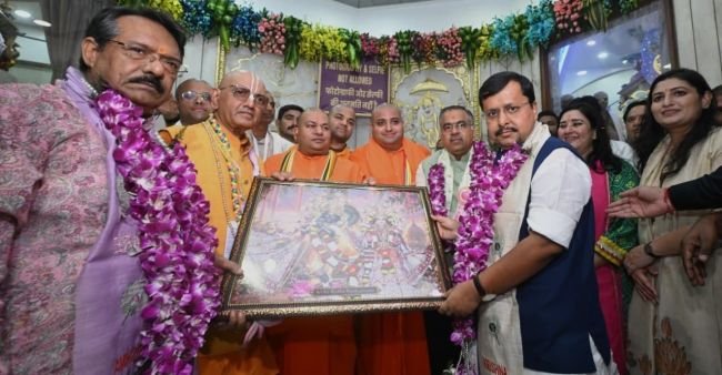 ఢిల్లీ ఇస్కాన్ ఆలయంలో బీజేపీ నేత నితిన్ నబిన్ ప్రత్యేక పూజలు