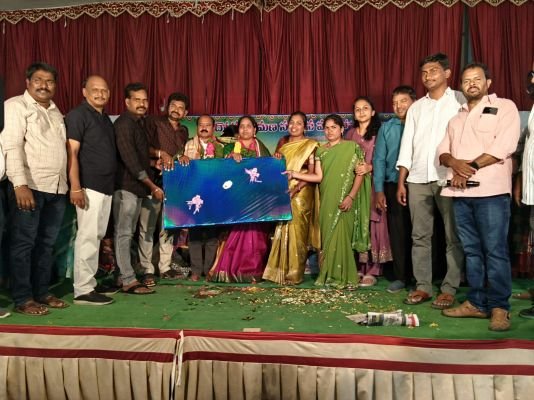 అచ్చంపేటలో సీనియర్ ఫార్మసీ ఆఫీసర్‌ కుమారాచారికి ఘన వీడ్కోలు