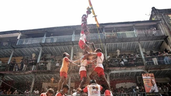 ముంబై దహీ హండి వేడుకల్లో విషాదం