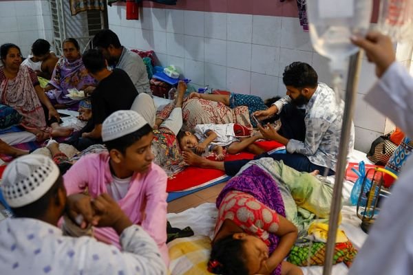 బంగ్లాదేశ్‌లో విజృంభిస్తున్న డెంగ్యూ