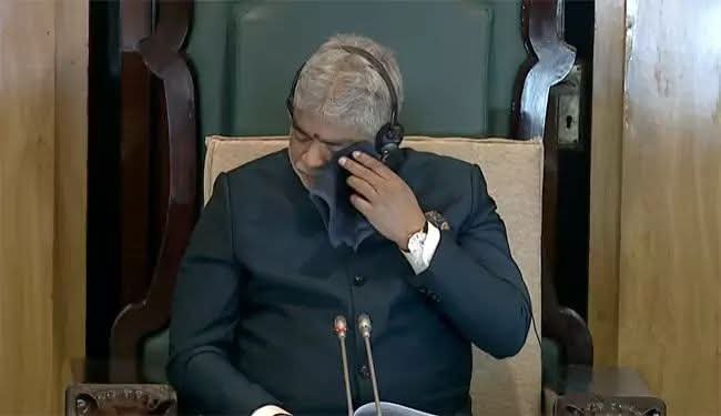 కన్నీరు పెట్టిన "స్పీకర్"కుర్చీ...!