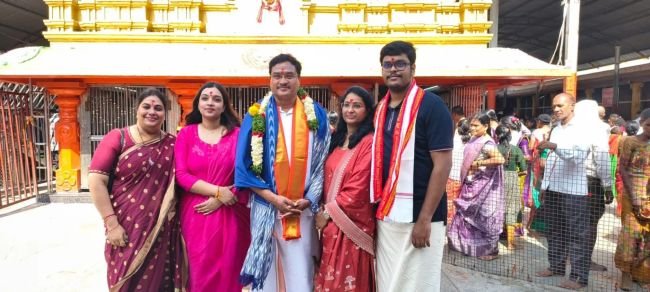 కొండగట్టు అంజన్నను దర్శించుకున్న హైడ్రా కమీషనర్