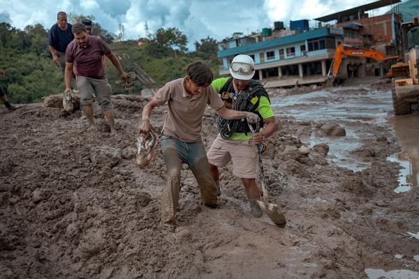 నేపాల్‌లో ముమ్మరంగా రెస్క్యూ ఆపరేషన్