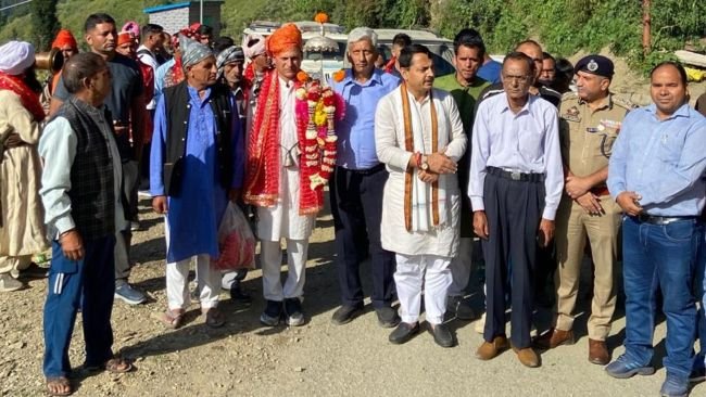 జమ్మూ కాశ్మీర్‌లో కైలాష్ కుండ్ యాత్ర ప్రారంభం