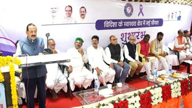 మెట్రో నగరాలకు ఆవల కూడా క్యాన్సర్ సంరక్షణ విస్తరించాలి