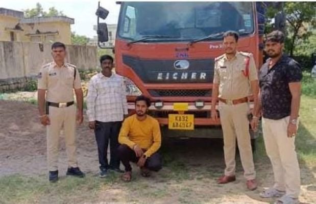 పట్టుబడిన పిడిఎస్ బియ్యం డీసీఎం సీజ్