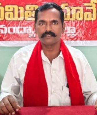 పేద ప్రజలను మోసం చేస్తున్న రాష్ట్ర ప్రభుత్వం- సిపిఐ ప్రసాద్