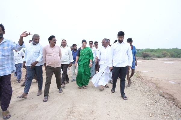 దోచుకోవడం దాచుకోవడమే జగన్ సిద్ధాంతం 