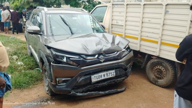 కిష్టాపూర్ లో బ్రీజా కారు బీభత్సం