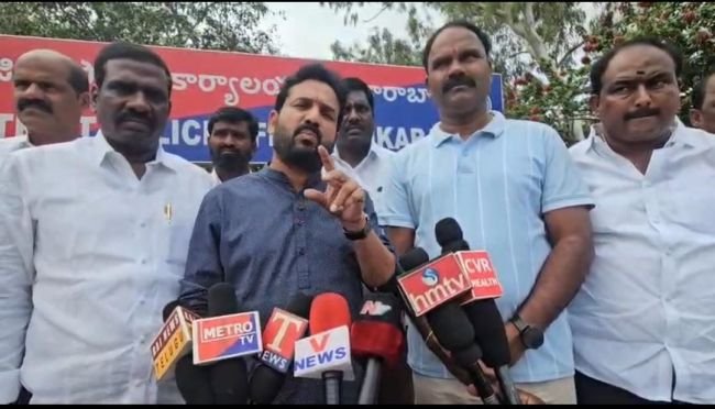 స్పీకర్ గడ్డం ప్రసాద్ కుమార్ పనితీరుపై శ్వేత పత్రం విడుదల చేయాలి