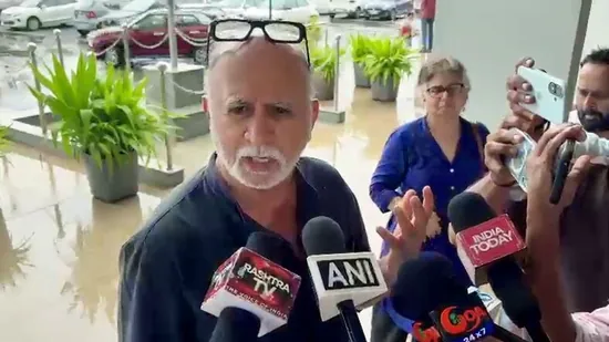 ​గోవా కోర్టులో లొంగిపోయిన ‘తెహెల్కా’ మాజీ ఎడిటర్ తరుణ్ తేజ్‌పాల్ ​పనాజీ: