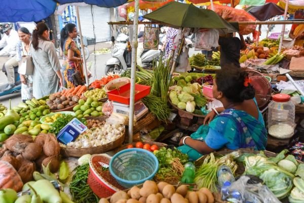 పెరిగిన రిటైల్, ఆహార ద్రవ్యోల్బణం