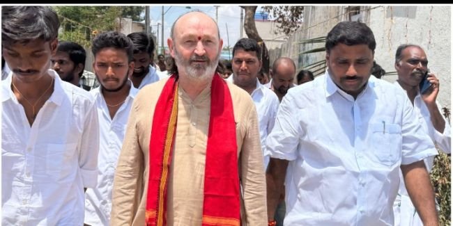 వడ్డుపల్లిలో వైభవంగా వినాయక చవితి వేడుకలు: ముఖ్య అతిథులుగా మంచో ఫెర్రర్, గడుపూటి నారాయణస్వామి