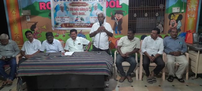 ఉపాధ్యాయుడే.. సమాజ నిర్మాత