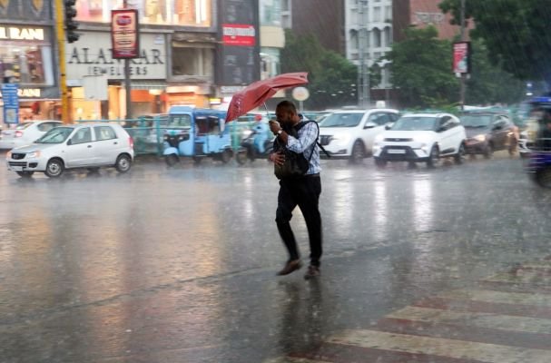ఢిల్లీ-ఎన్‌సీఆర్‌ సహా 20 రాష్ట్రాల్లో ఉరుములతో కూడిన వర్షాలు