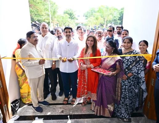నెల్లూరులో ఆధునీకరించిన ఆర్ఎస్ఆర్ పాఠశాలను ప్రారంభించిన మంత్రి లోకేష్