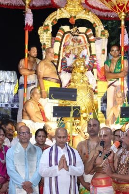 హంస వాహనంపై సరస్వతి అమ్మవారి అలంకారంలో శ్రీ మలయప్ప స్వామి 