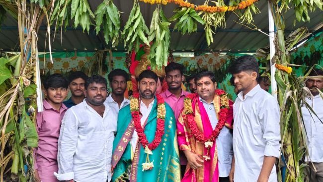 ఘనంగా వినాయక చవితి వేడుకలు, నిమజ్జనం..  వైవీయులో టి.ఎన్.ఎస్.ఎఫ్. కోలాహలం.