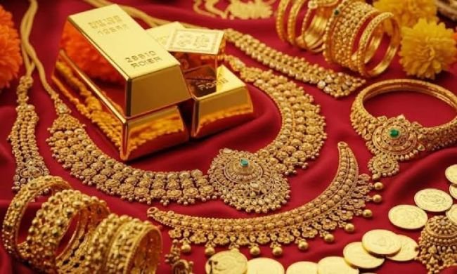 తెలుగు రాష్ట్రాల్లో స్థిరంగా బంగారం ధరలు.. నేటి పసిడి రేట్లు ఎలా ఉన్నాయంటే?