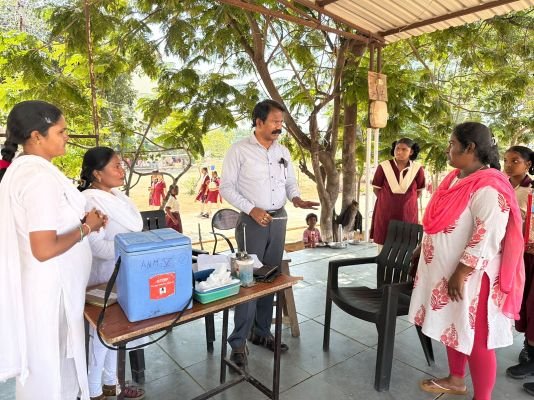 కిష్టాపురం గురుకులంలో టిడి టీకా శిబిరం పరిశీలన