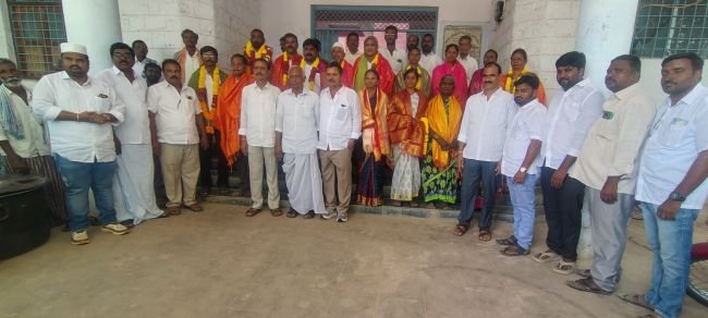 మండల పరిషత్ పాలక వర్గానికి సన్మానం 