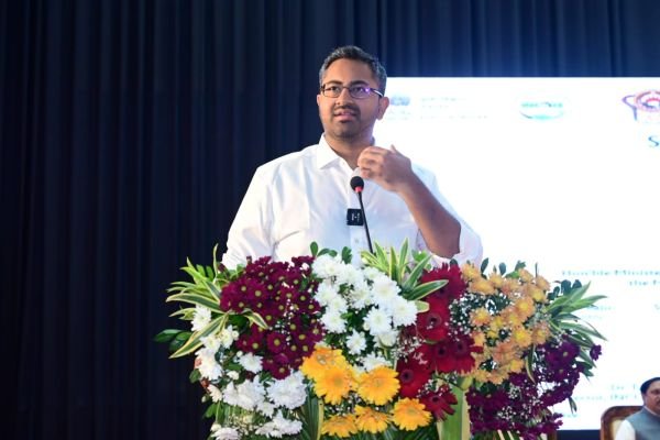 సముద్ర స్వచ్ఛతకు డ్రెయిన్ల ప్రక్షాళనే కీలకం: విశాఖ ఎంపీ మతుకుమిల్లి శ్రీభరత్