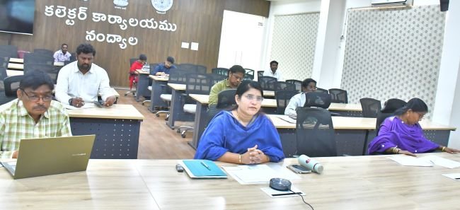 జలధార-జలహారతి పనులను వేగవంతంగా పూర్తి చేయాలి- కలెక్టర్  రాజకుమారి గణియా